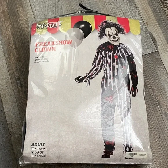 Spirit Freakshow Clown Costume - Black, White, and Red - Picture 11 of 11